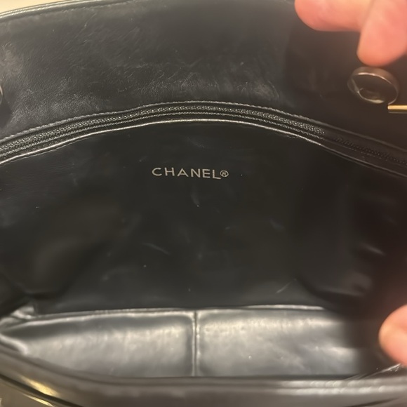 Chanel quilted matelasse lambskin leather shoulder bag w/24k gold chain & charm - Picture 5 of 16